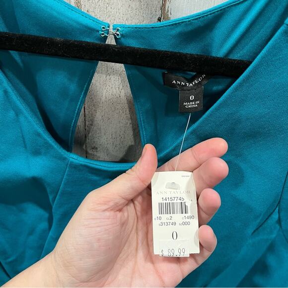 NWT Ann Taylor Womens Career Sleeveless Teal Ponte Knit Sheath Dress Open Back - Picture 3 of 9